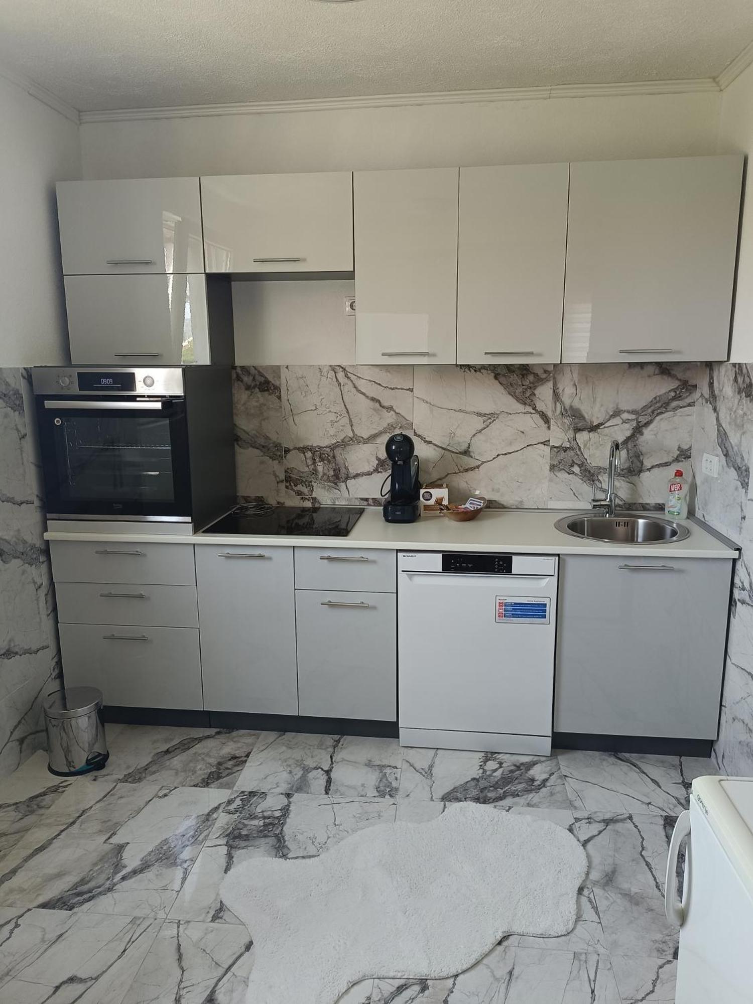 Matija Airport Apartment 미트로비처 외부 사진